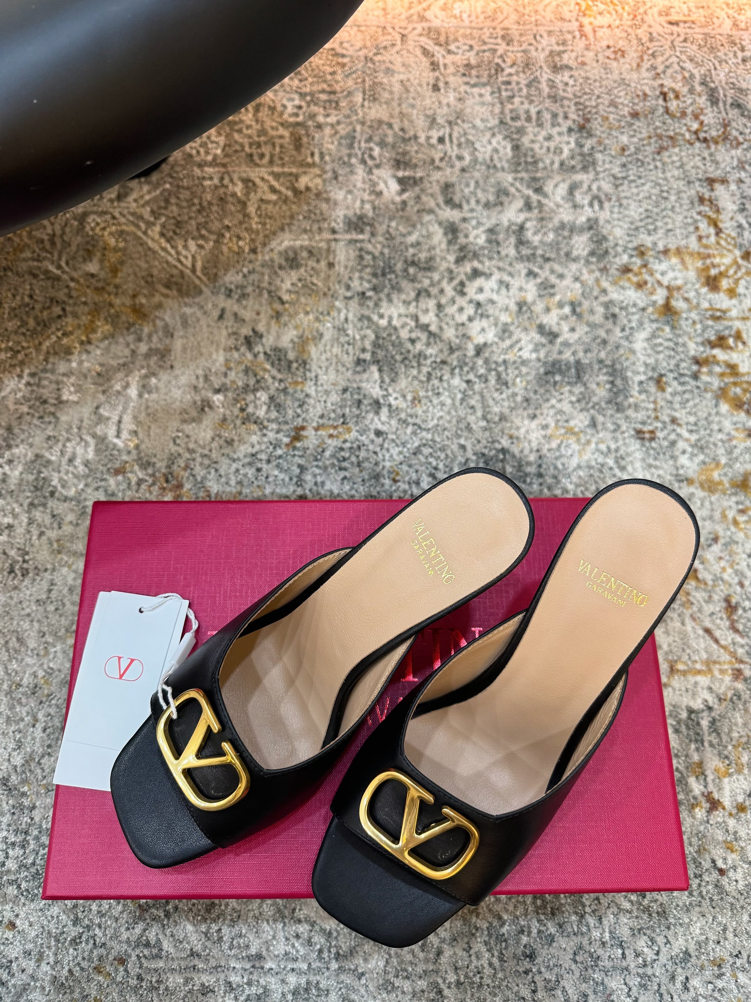 VALENTINO 26S HIGH HEEL SANDALS 105 MM IN BLACK CALFSKIN