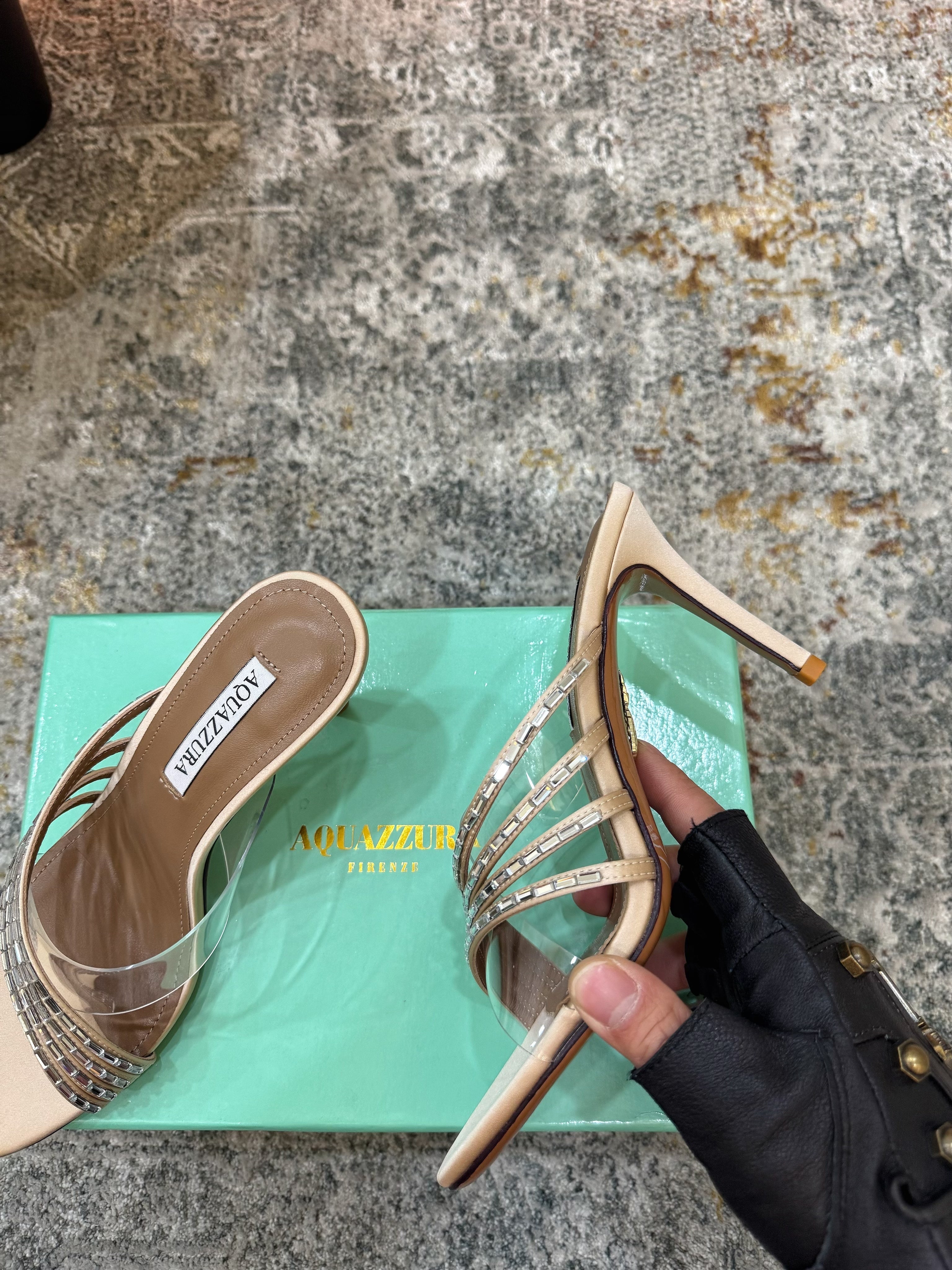 AQUAZZURA 26S CRYSTAL MULES 90 MM IN BEIGE SATIN