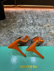 AQUAZZURA 26S CRYSTAL MULES 90 MM IN ORANGE SATIN