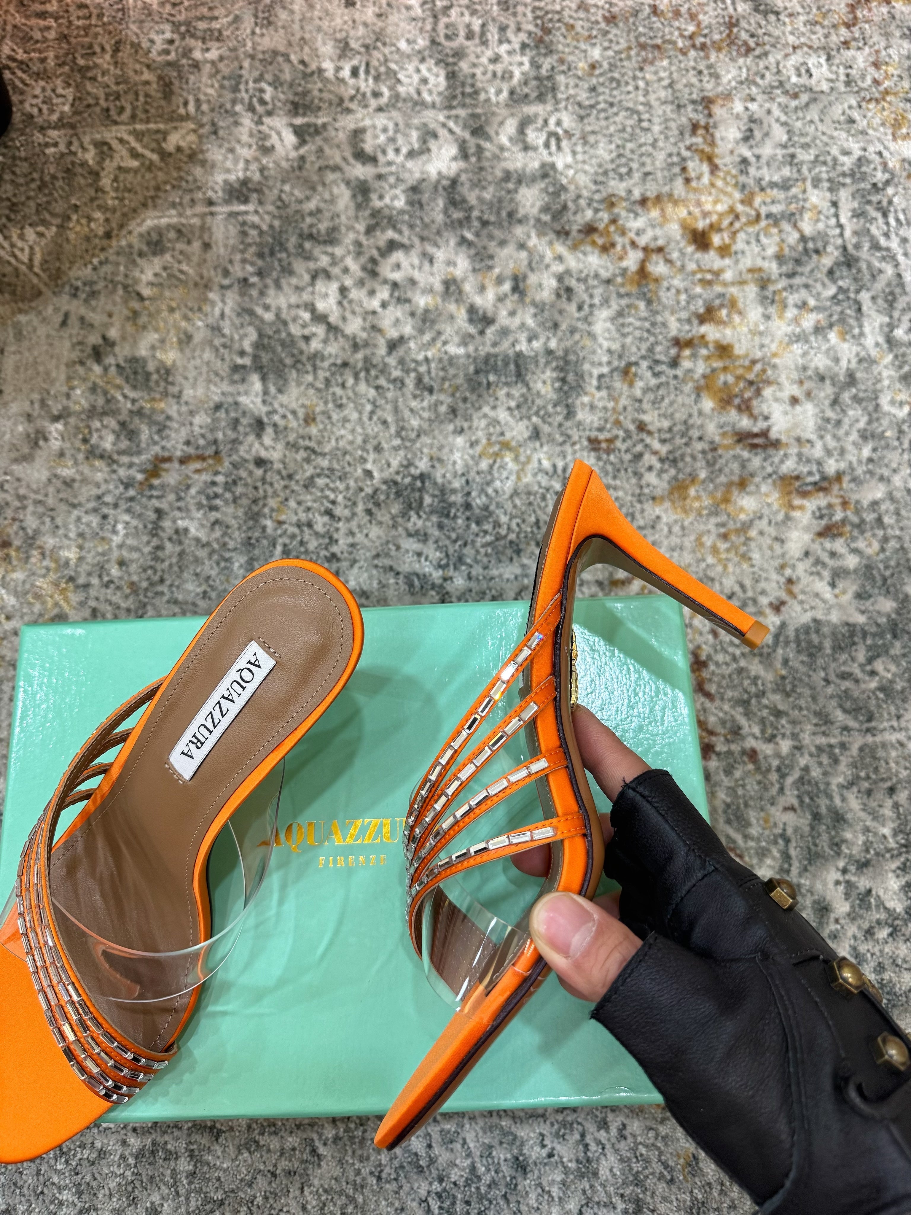 AQUAZZURA 26S CRYSTAL MULES 90 MM IN ORANGE SATIN