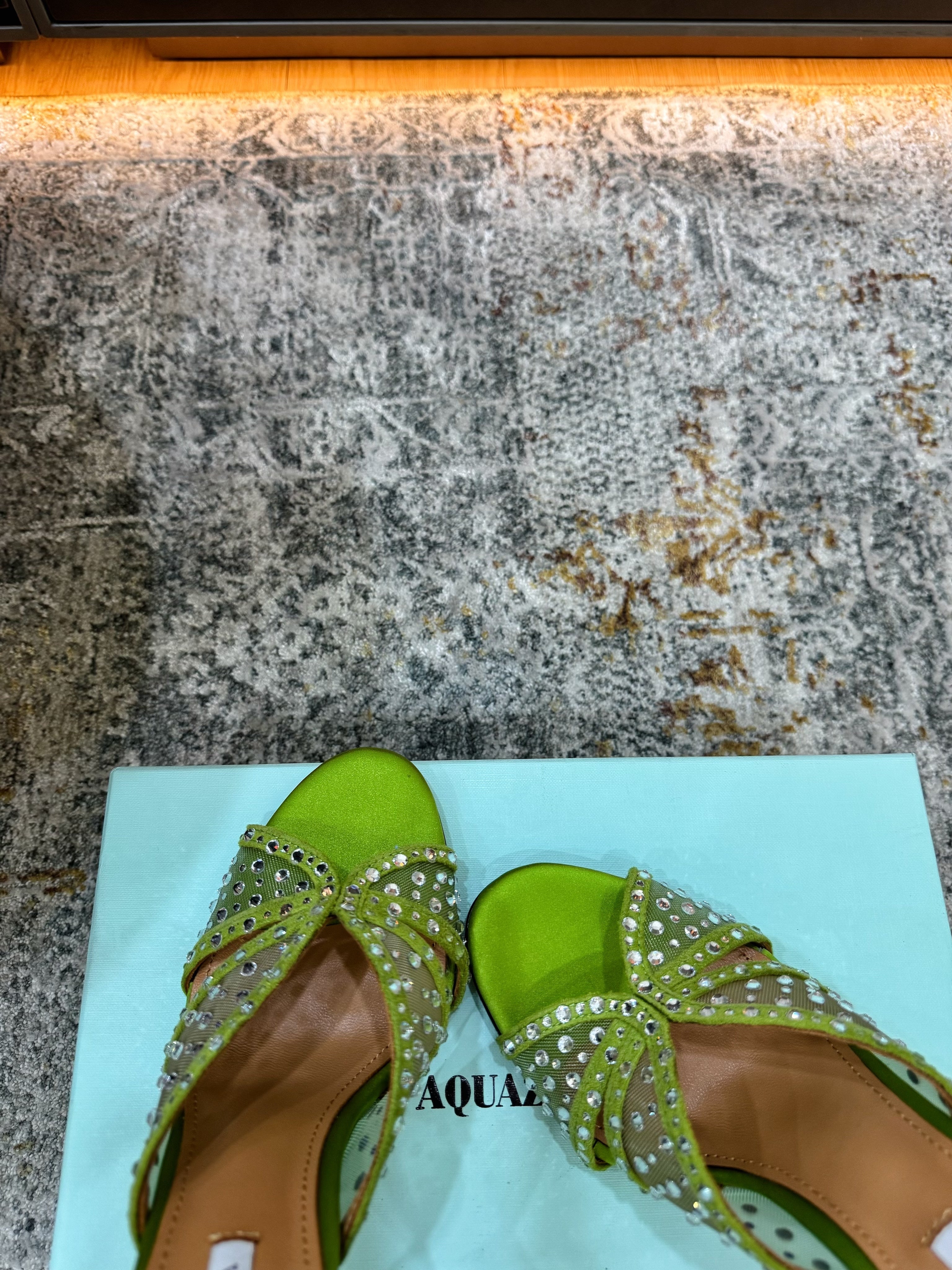 AQUAZZURA 26S HIGH-HEEL SANDALS 105 MM IN GREEN SATIN AND MESH