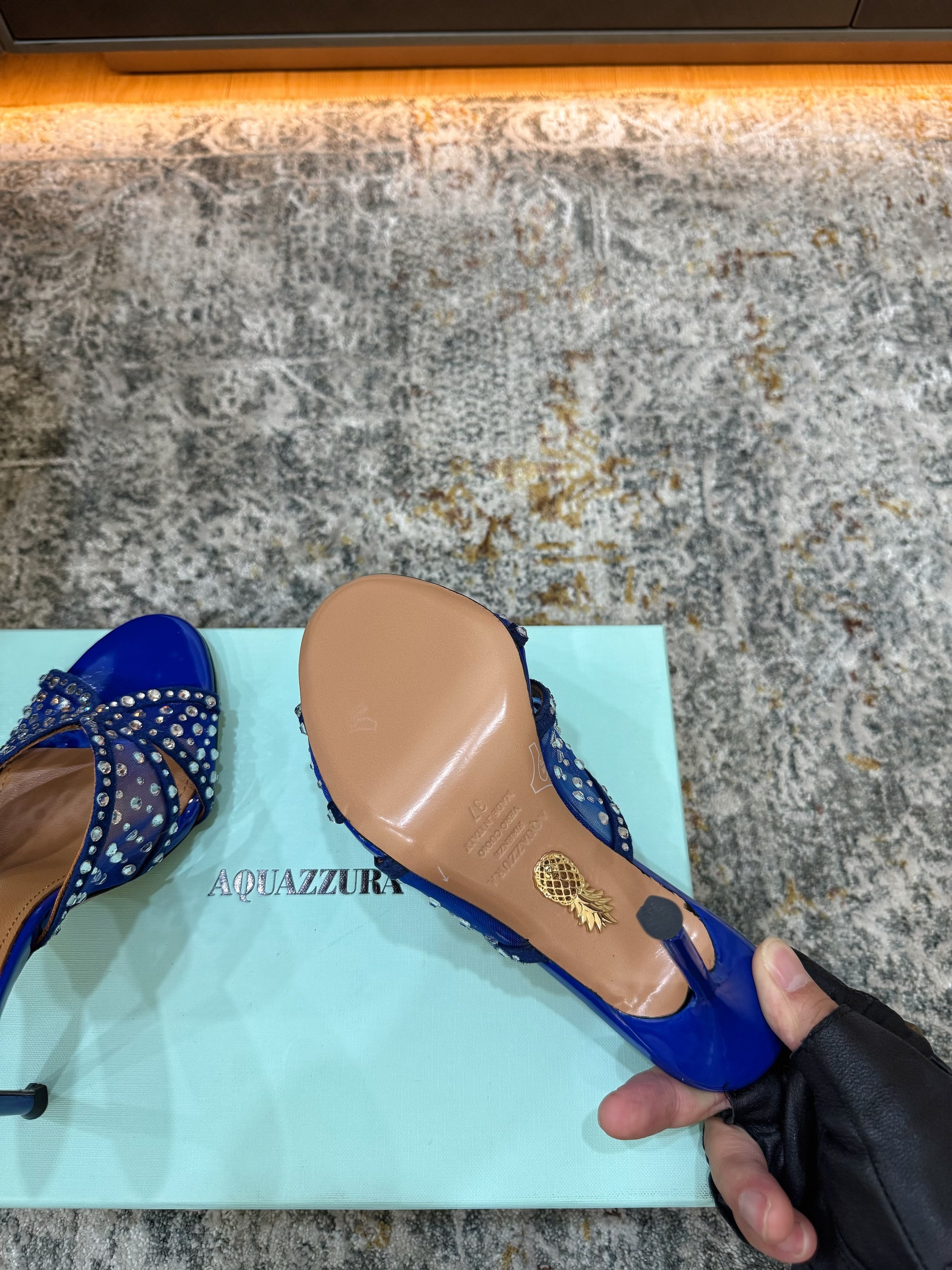 AQUAZZURA 26S HIGH-HEEL SANDALS 105 MM IN NAVY BLUE PATENT CALFSKIN AND MESH