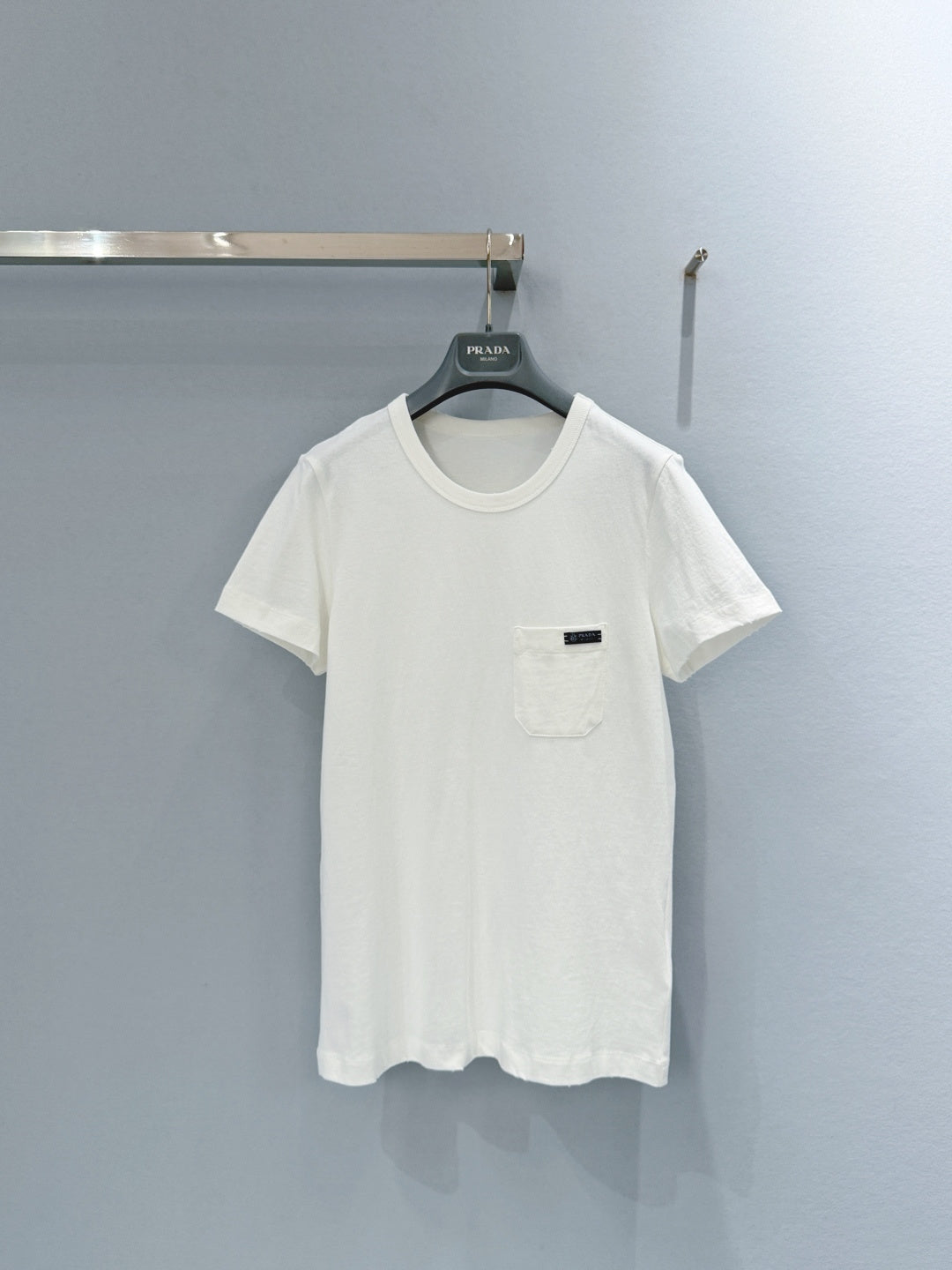 PRADA 26S T-SHIRT STYLE 900