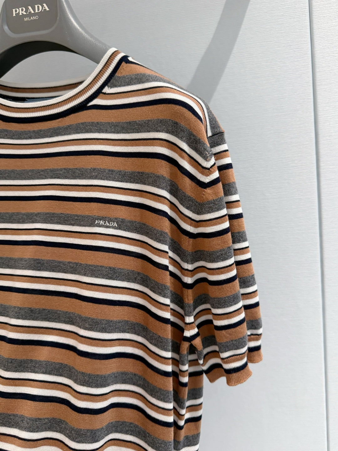 PRADA 26S SHORT-SLEEVE KNIT TOP 1078