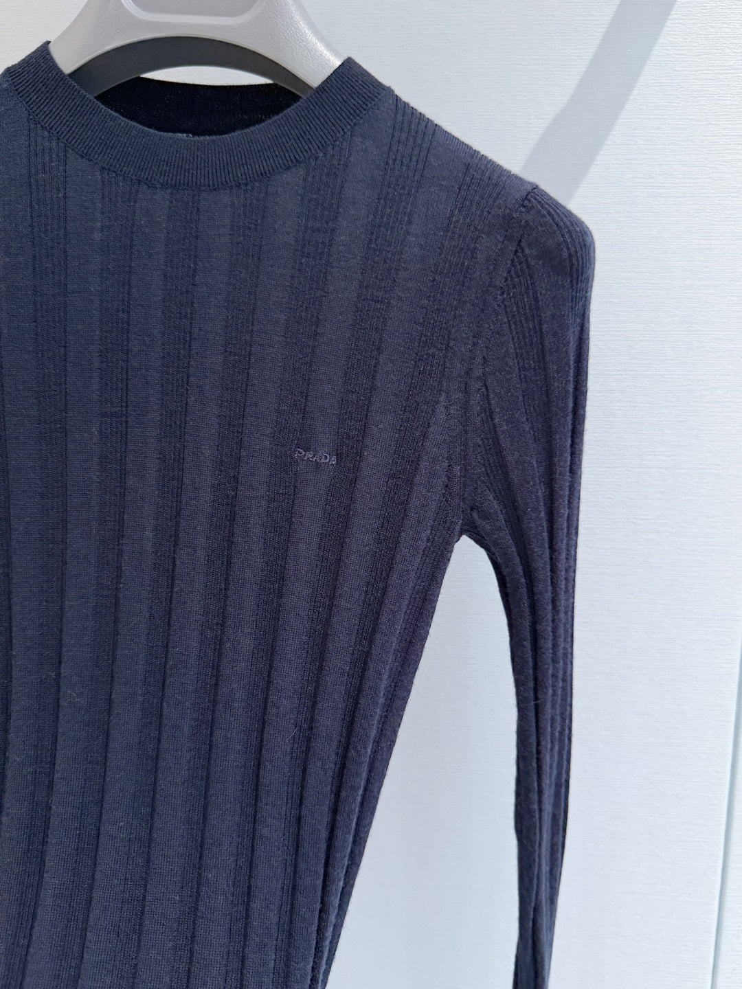 PRADA 26S CREWNECK KNIT TOP 1315