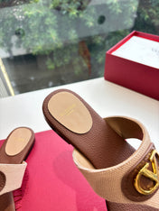 VLTN THONG SANDALS 25S IN BROWN MIX BEIGE LAMBSKIN WITH GOLD HARDWARE