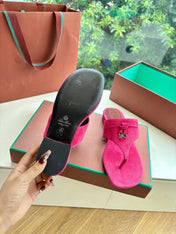 LP THONG SANDALS 25S IN DARK PINK SUEDE