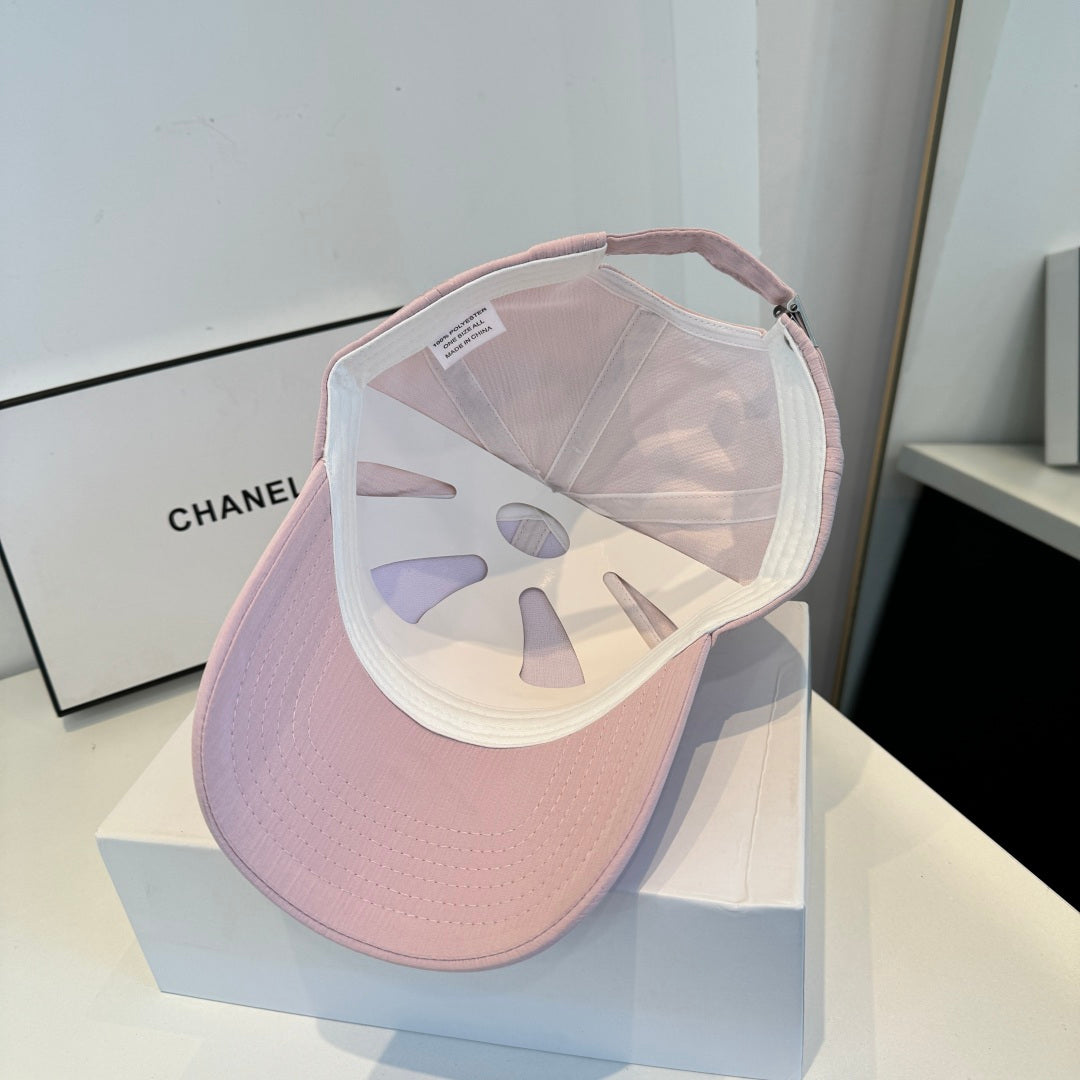 CHANEL 26S BASEBALL CAP WITH CRYSTAL CC LOGO 337988