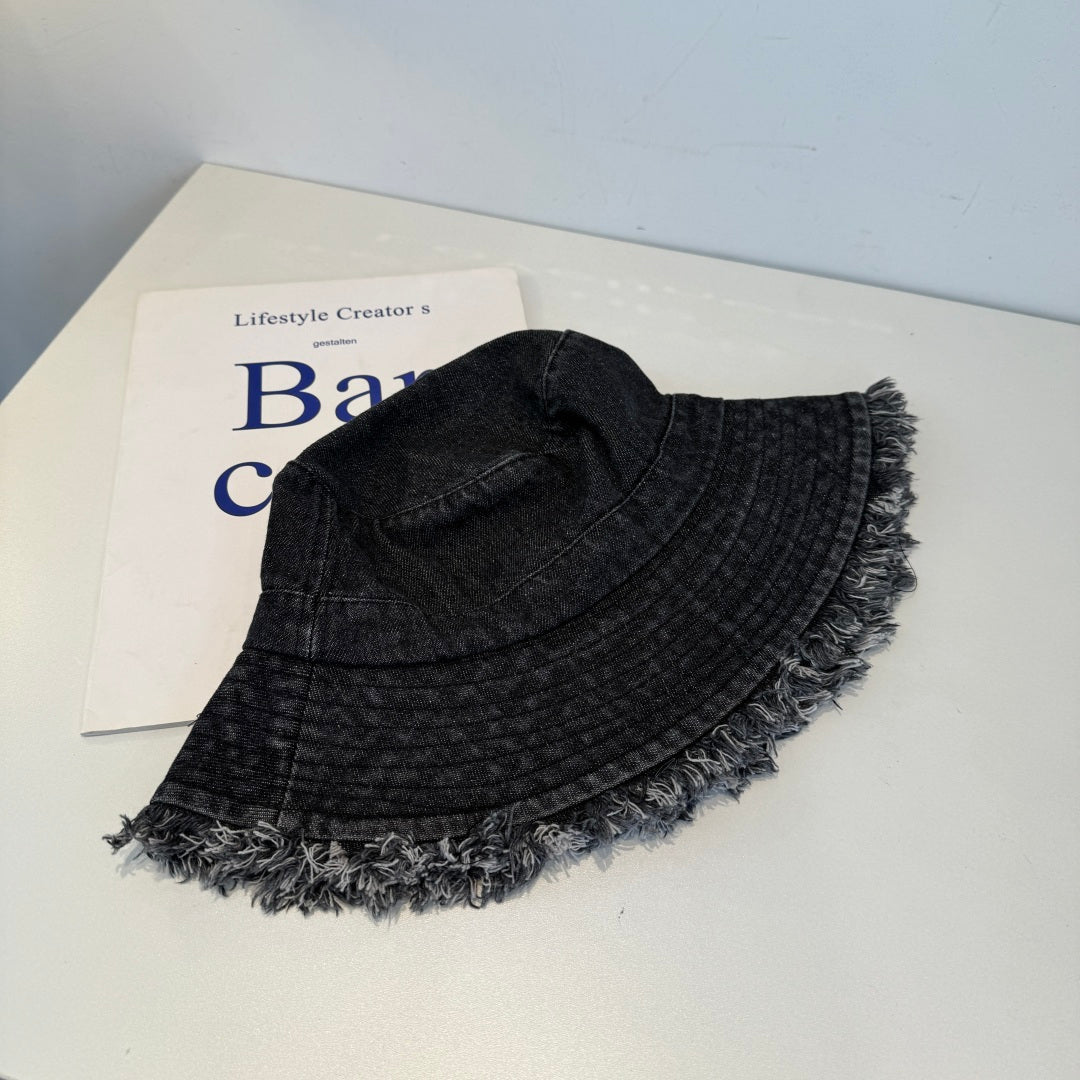 LOEWE 26S DENIM BUCKET HAT STYLE 180