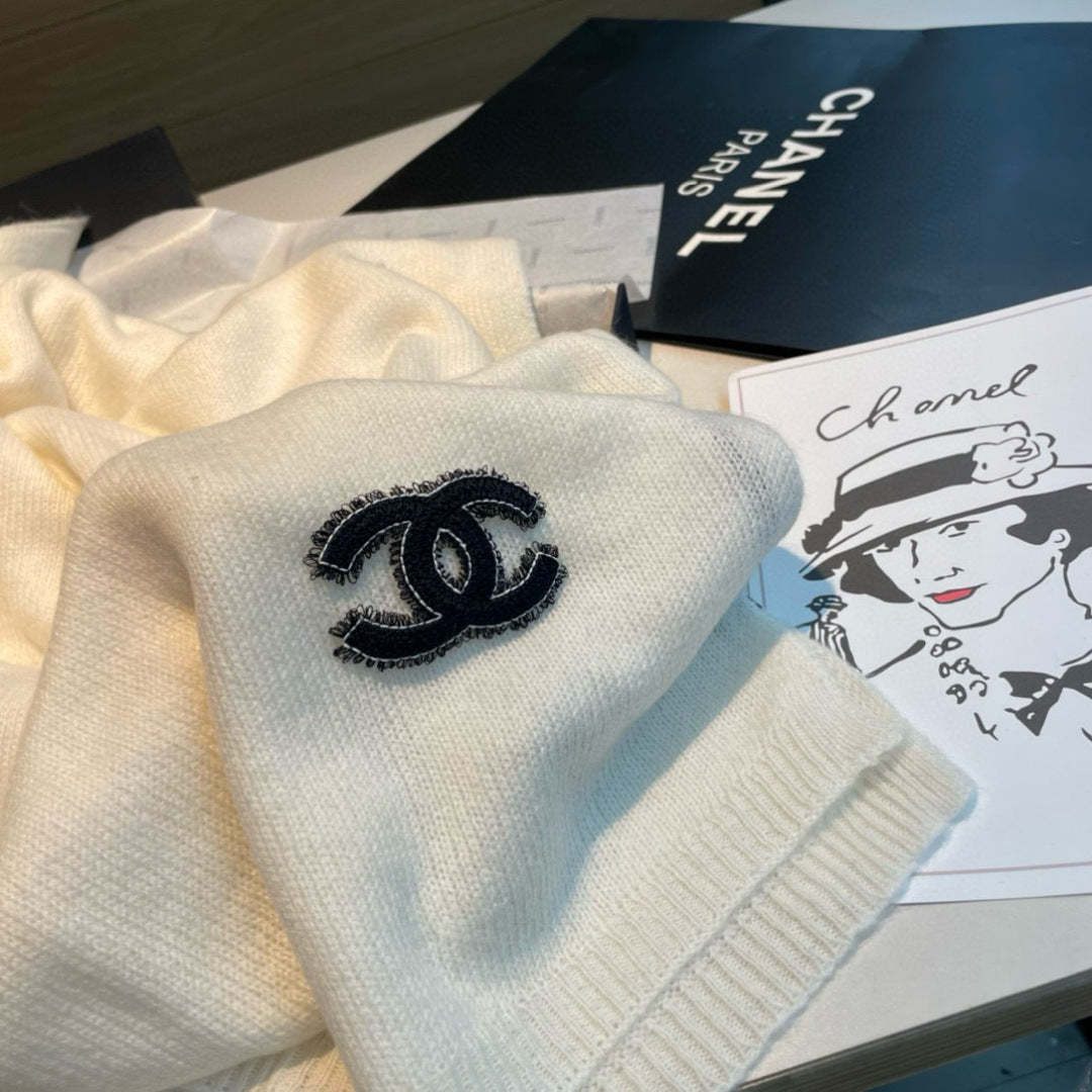 CHANEL 25S SCARF 200 IN WOOL 989889
