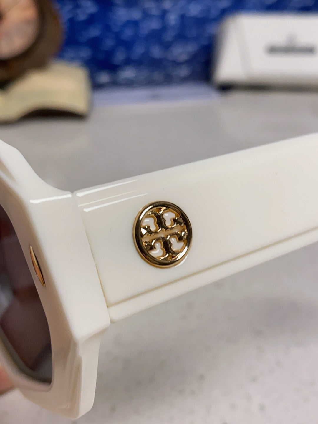 BURBERRY 26S GEOMETRIC POLYGONAL FRAME IN ACETATE 427670