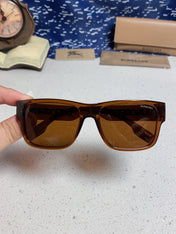 BURBERRY 26S SQUARE FRAME IN ACETATE 432595