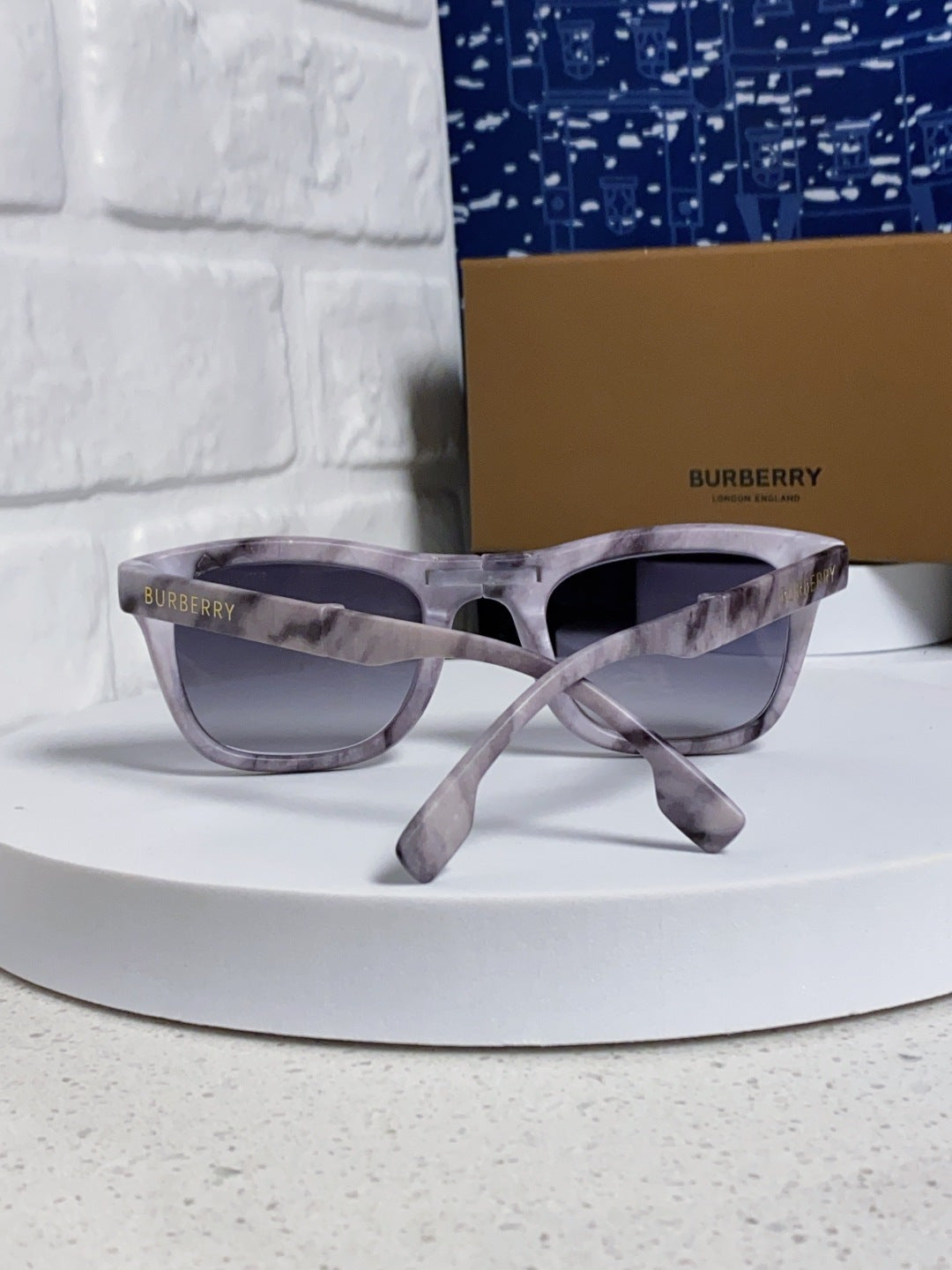 BURBERRY 26S SQUARE FRAME IN ACETATE 406614
