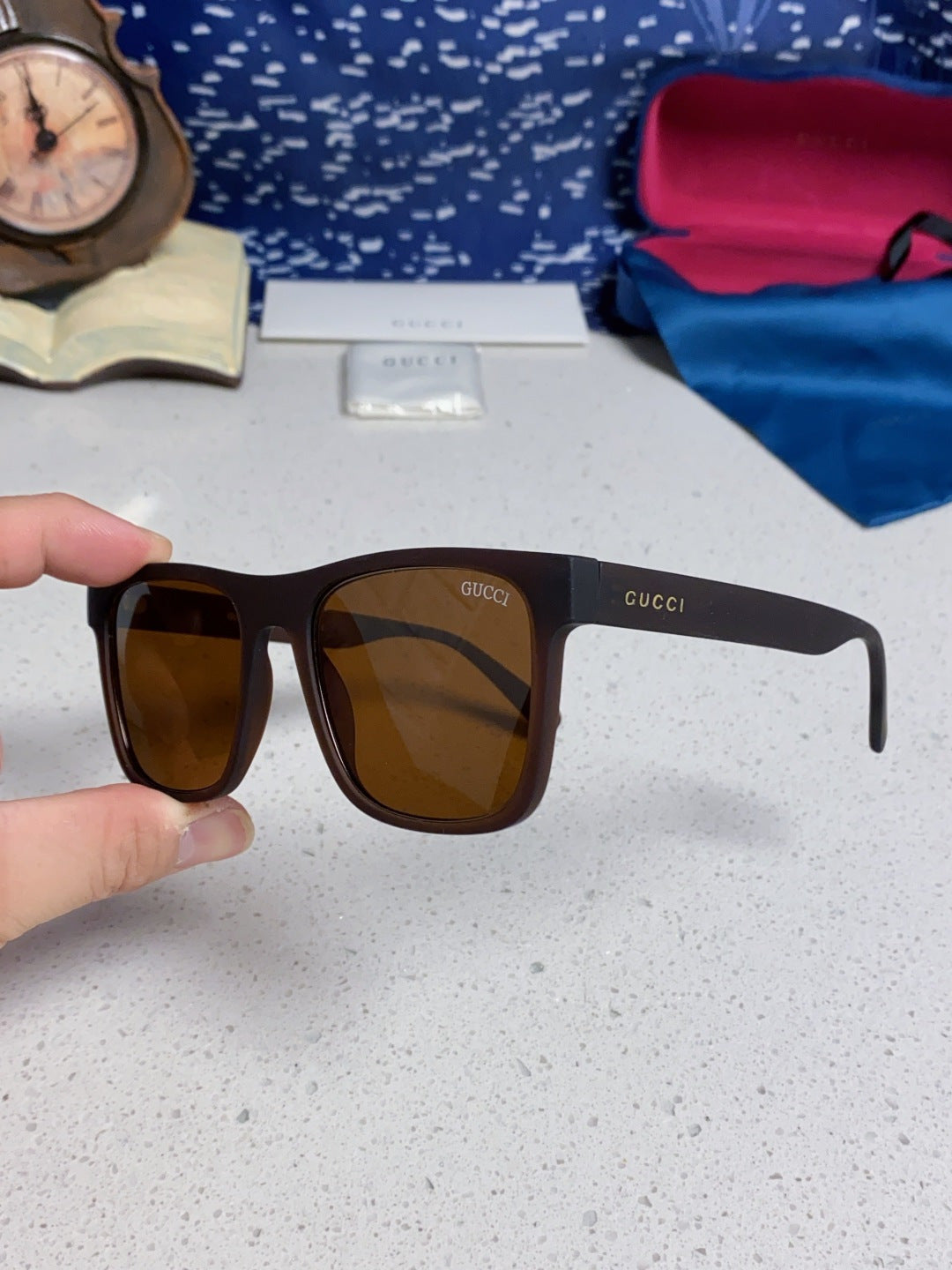 GUCCI 26S SQUARE FRAME IN ACETATE 424642