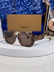 BURBERRY 26S SQUARE GEOMETRIC FRAME IN ACETATE 402987