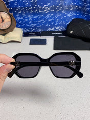 CHANEL 26S HEXAGONAL FRAME IN ACETATE 411755