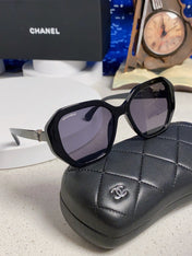 CHANEL 26S HEXAGONAL FRAME IN ACETATE 411755