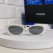 CHANEL 26S SLIM OVAL FRAME IN WHITE ACETATE 404788