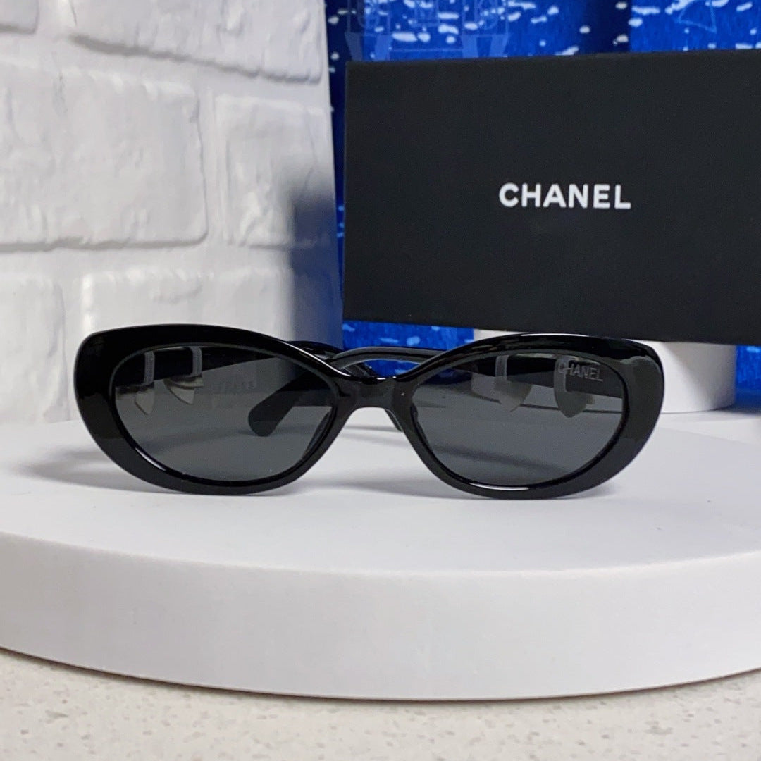 CHANEL 26S SLIM OVAL FRAME IN BLACK ACETATE 404789