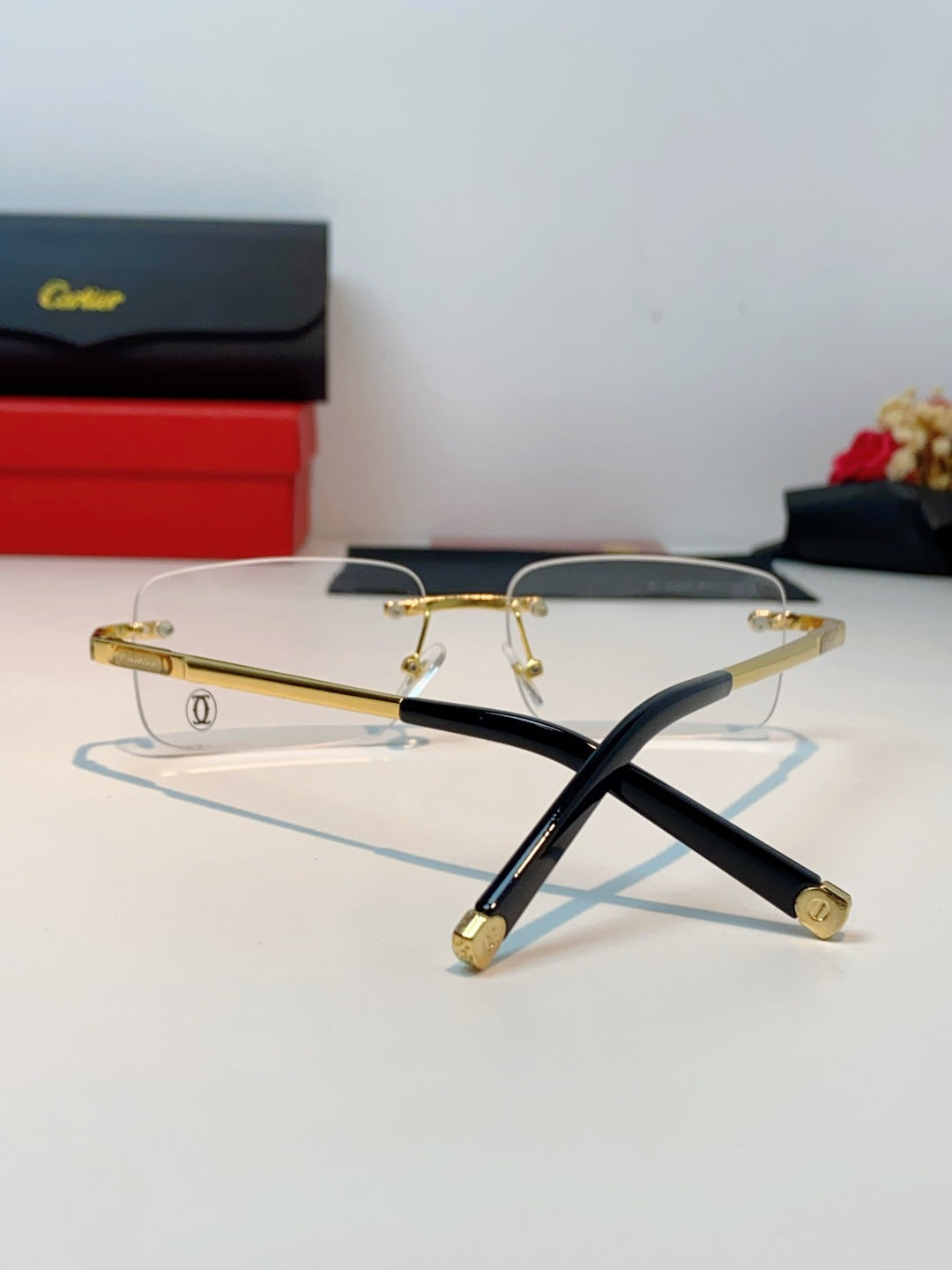 CARTIER 26S RECTANGULAR FRAME IN METAL 431047