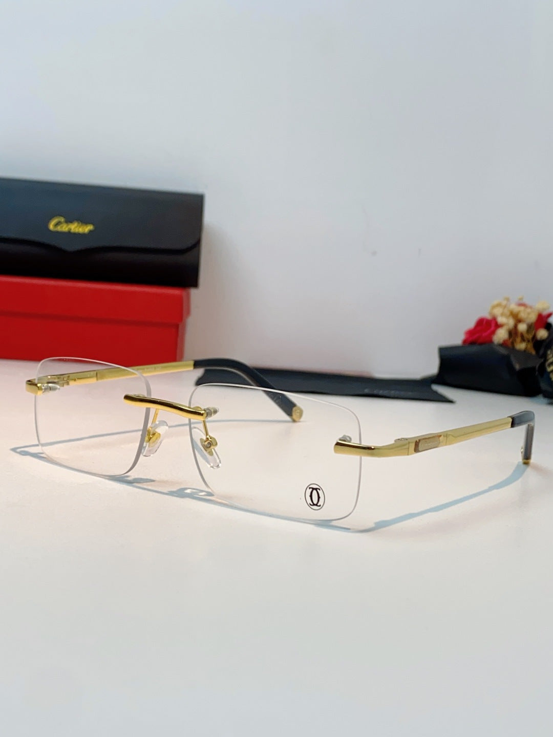 CARTIER 26S RECTANGULAR FRAME IN METAL 431047