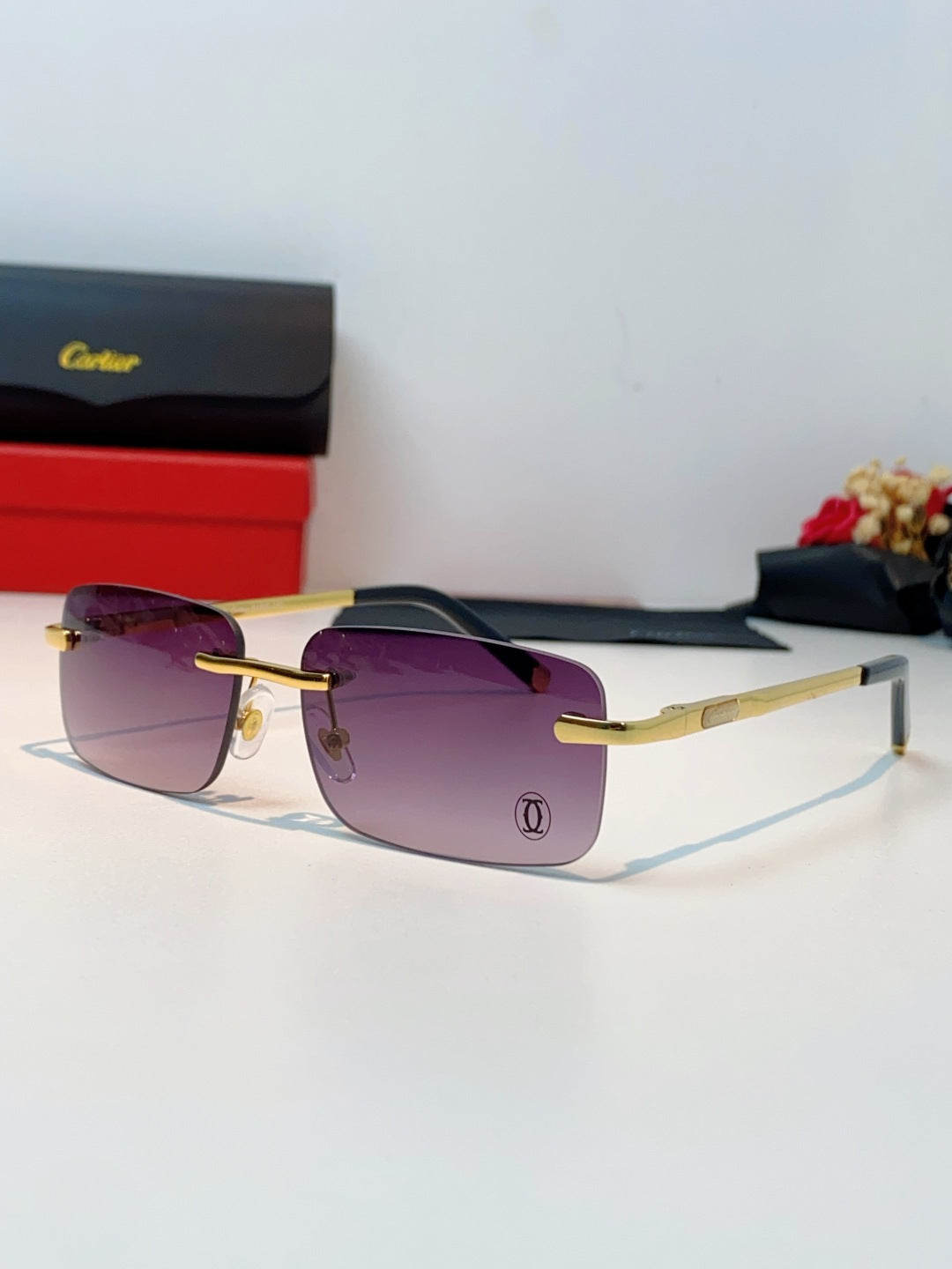 CARTIER 26S RECTANGULAR FRAME IN METAL 431049