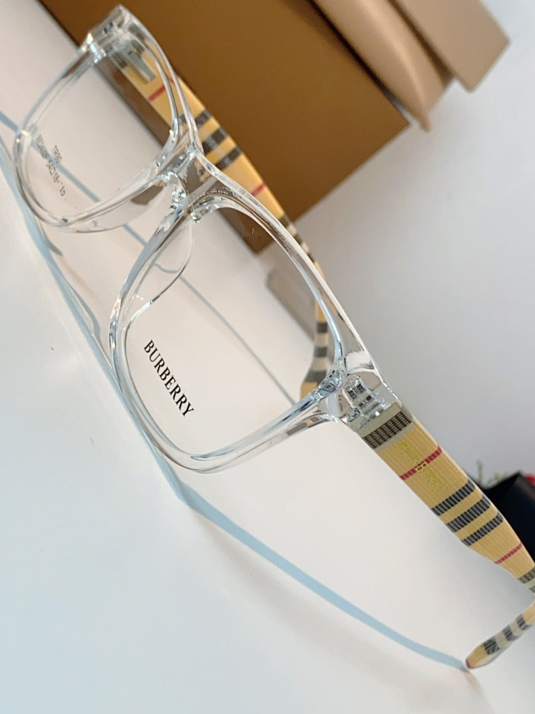 BURBERRY 26S SQUARE FRAME IN ACETATE 401845