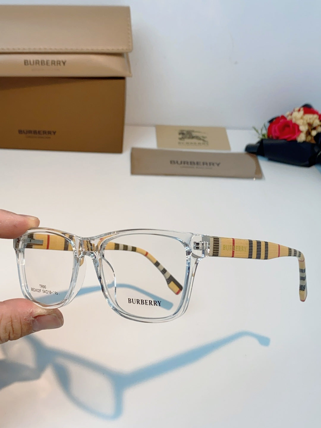 BURBERRY 26S SQUARE FRAME IN ACETATE 401845