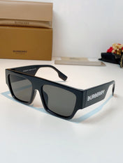 BURBERRY 26S OVERSIZED SQUARE FRAME IN ACETATE 411824