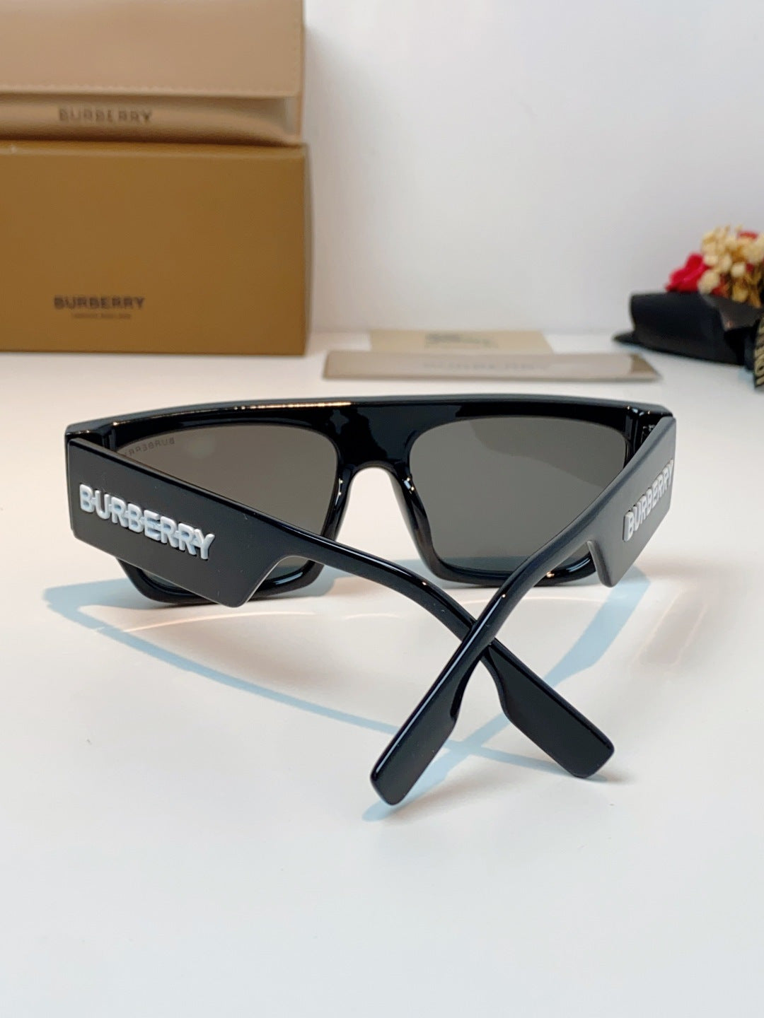 BURBERRY 26S OVERSIZED SQUARE FRAME IN ACETATE 411824