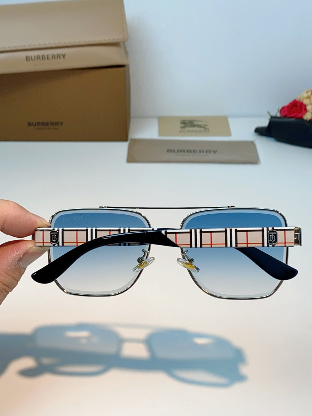 BURBERRY 26S RECTANGULAR FRAME IN METAL 419056