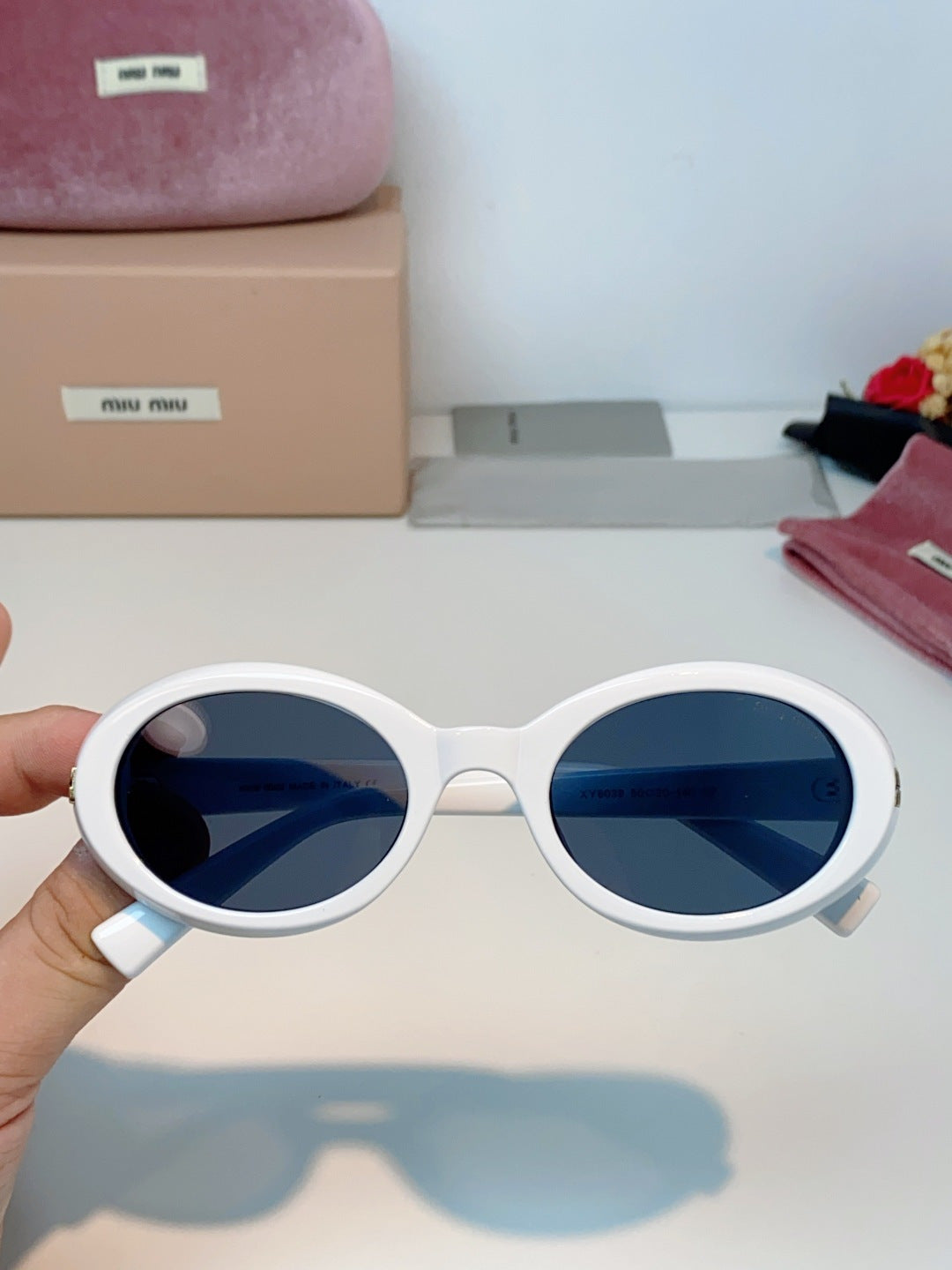 MIUMIU 26S OVAL FRAME IN ACETATE 424531