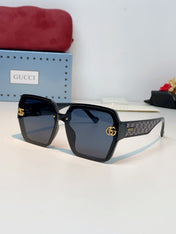 GUCCI 26S OVERSIZED SQUARE FRAME IN ACETATE 424520
