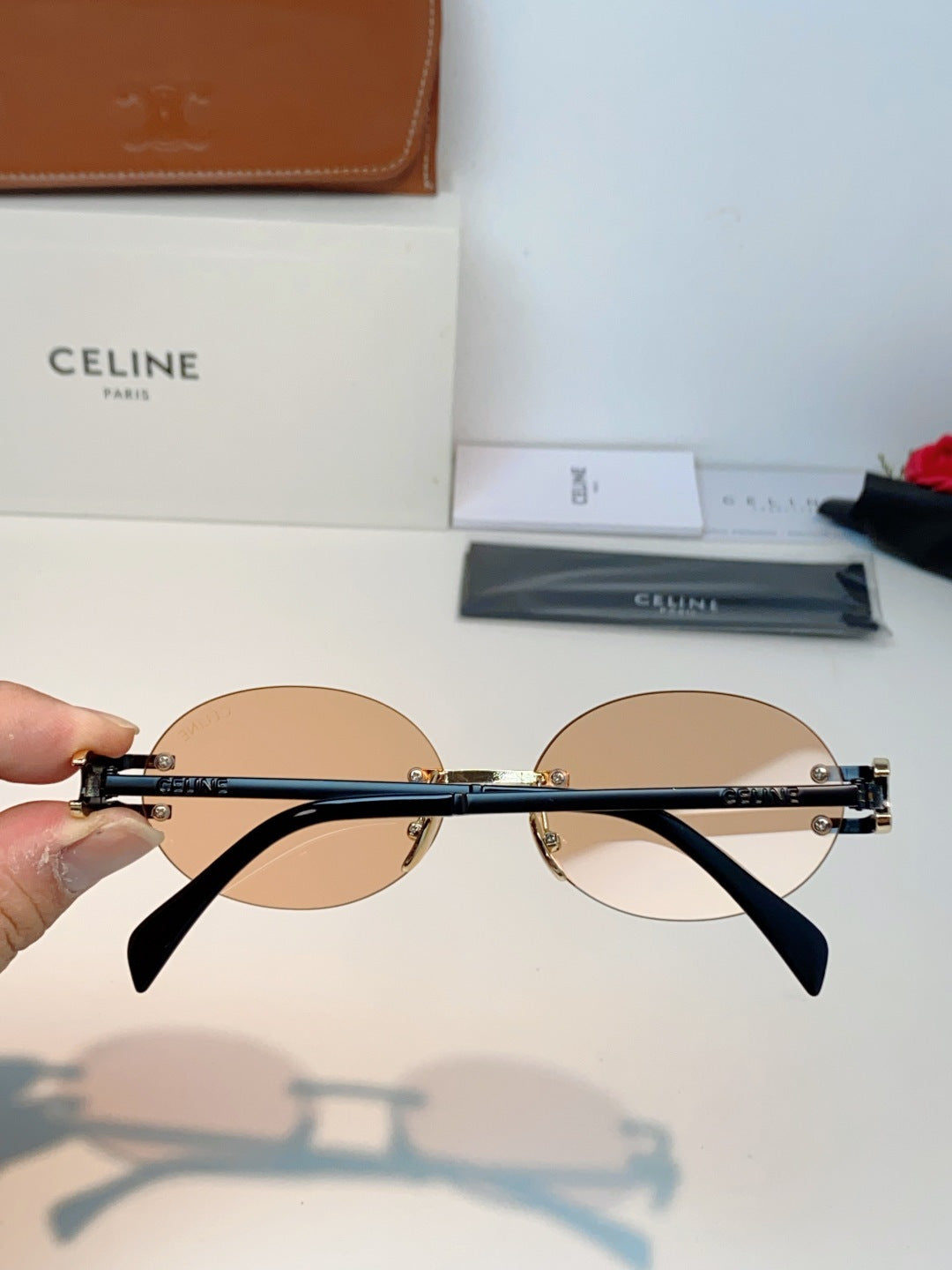 CELINE 26S OVAL FRAME IN METAL 427822