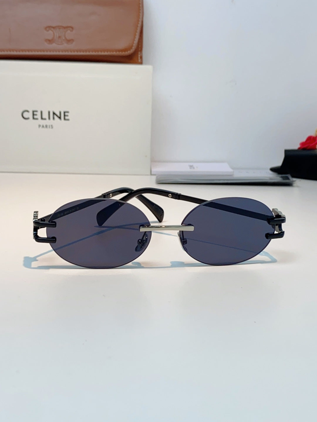 CELINE 26S OVAL FRAME IN METAL 427825
