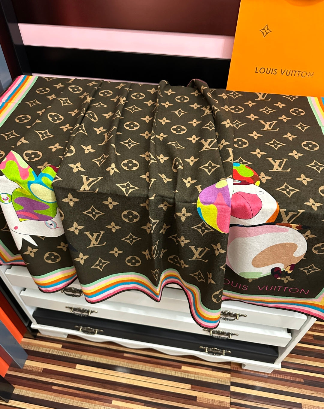LV 26S SCARF 140 IN CASHMERE AND SILK 319900