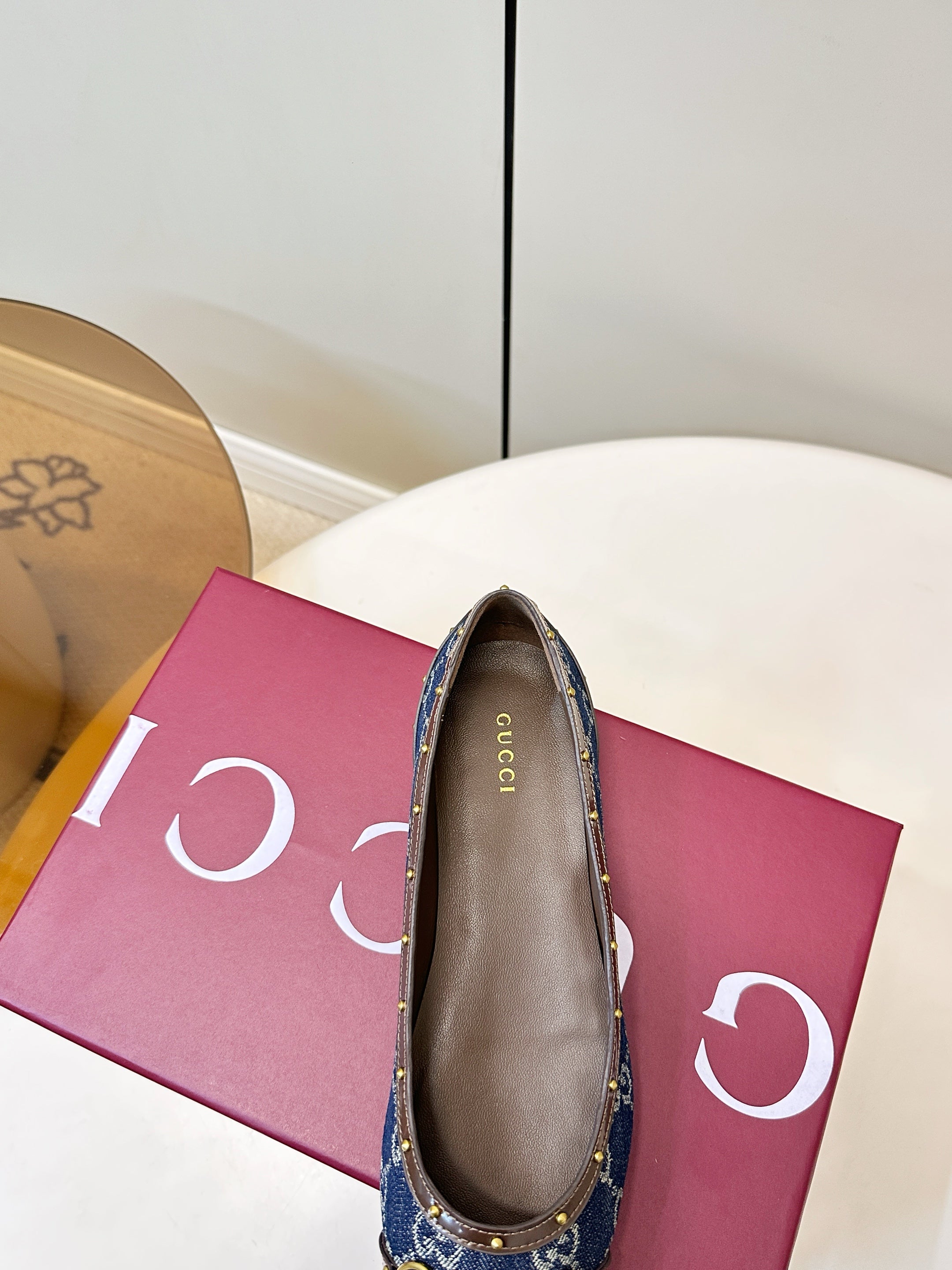 GUCCI 26S STUD BALLET FLATS IN BLUE DENIM AND BROWN CALFSKIN