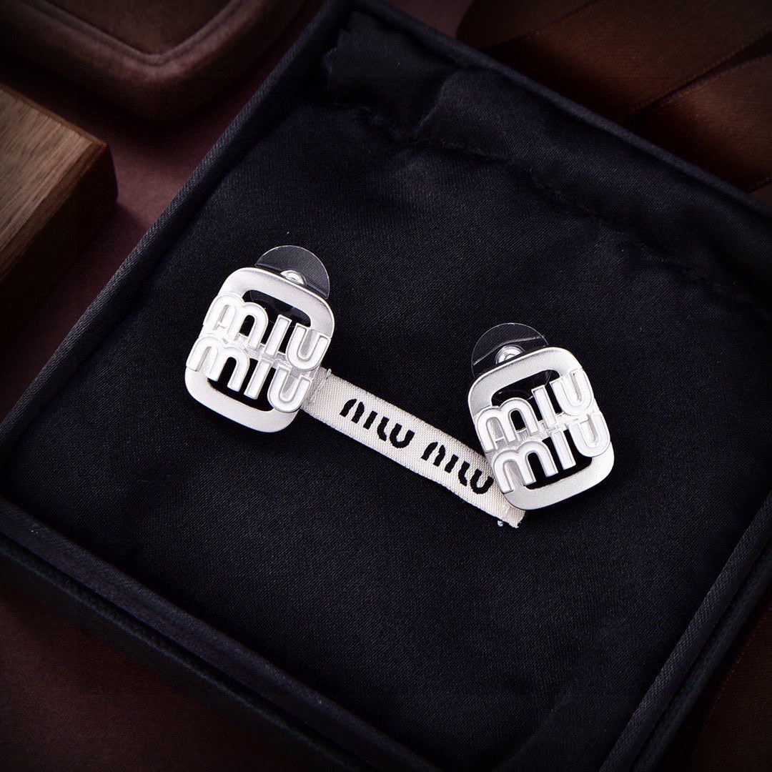 MIUMIU 26S DOUBLE LOGO WHITE ENAMEL STUD EARRINGS IN SILVER TONE METAL 619138