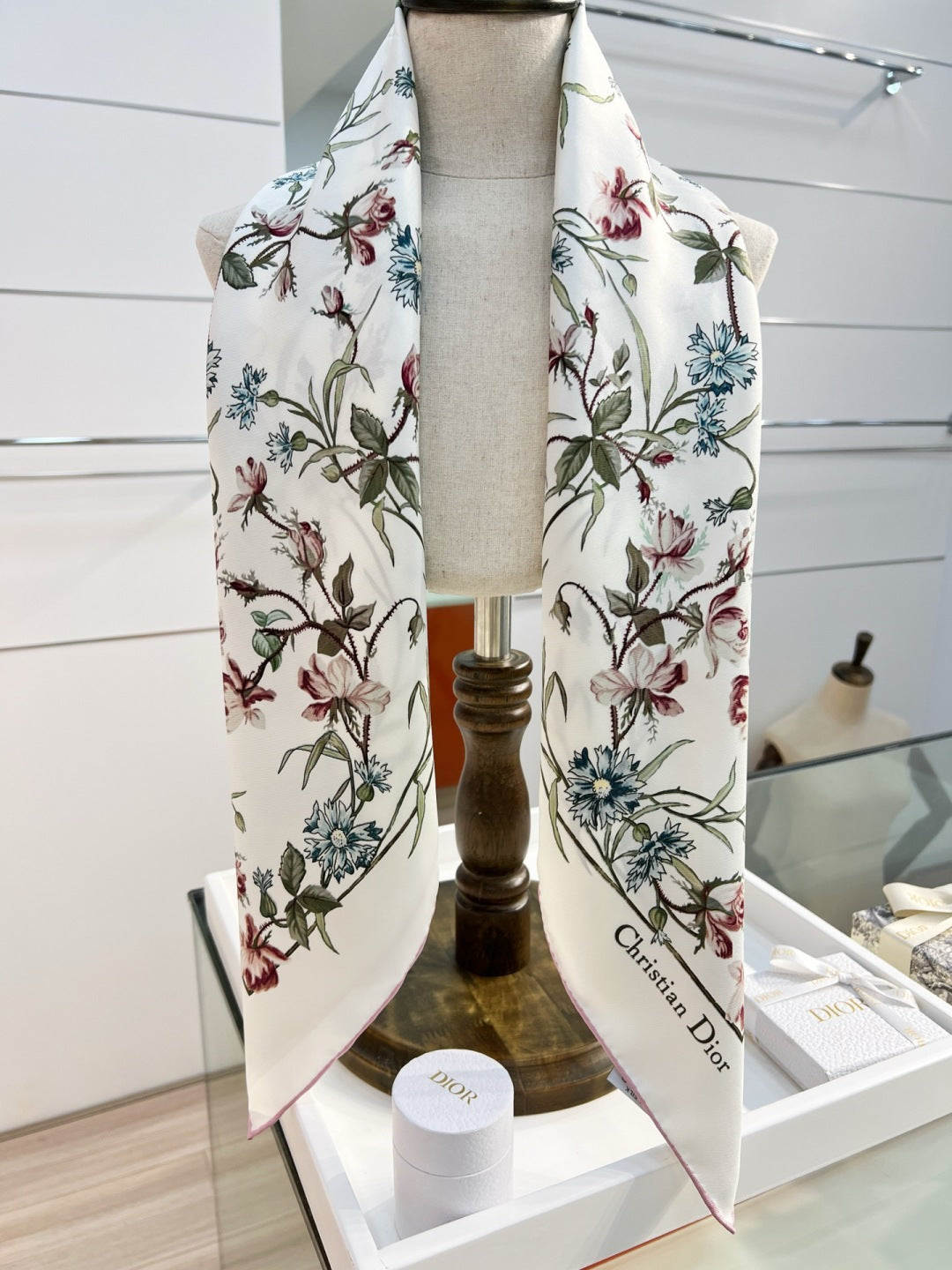 DIOR 26S SCARF 90CM IN SILK 274729