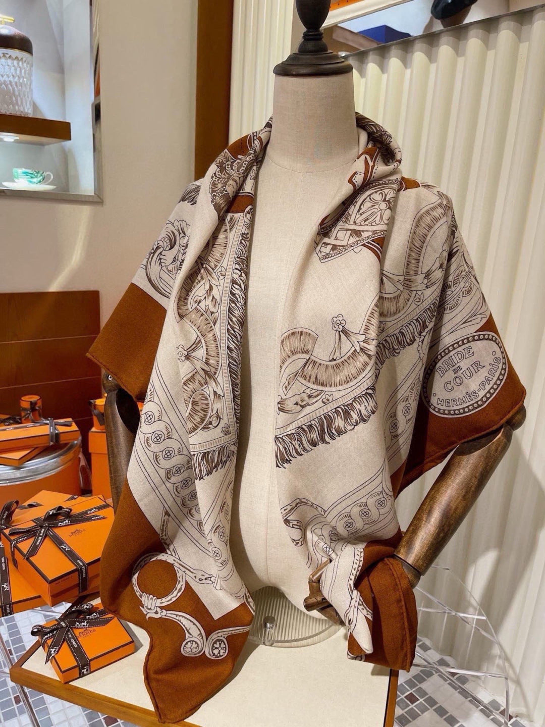 HERMES 26S SCARF 140 IN CASHMERE AND SILK 303354