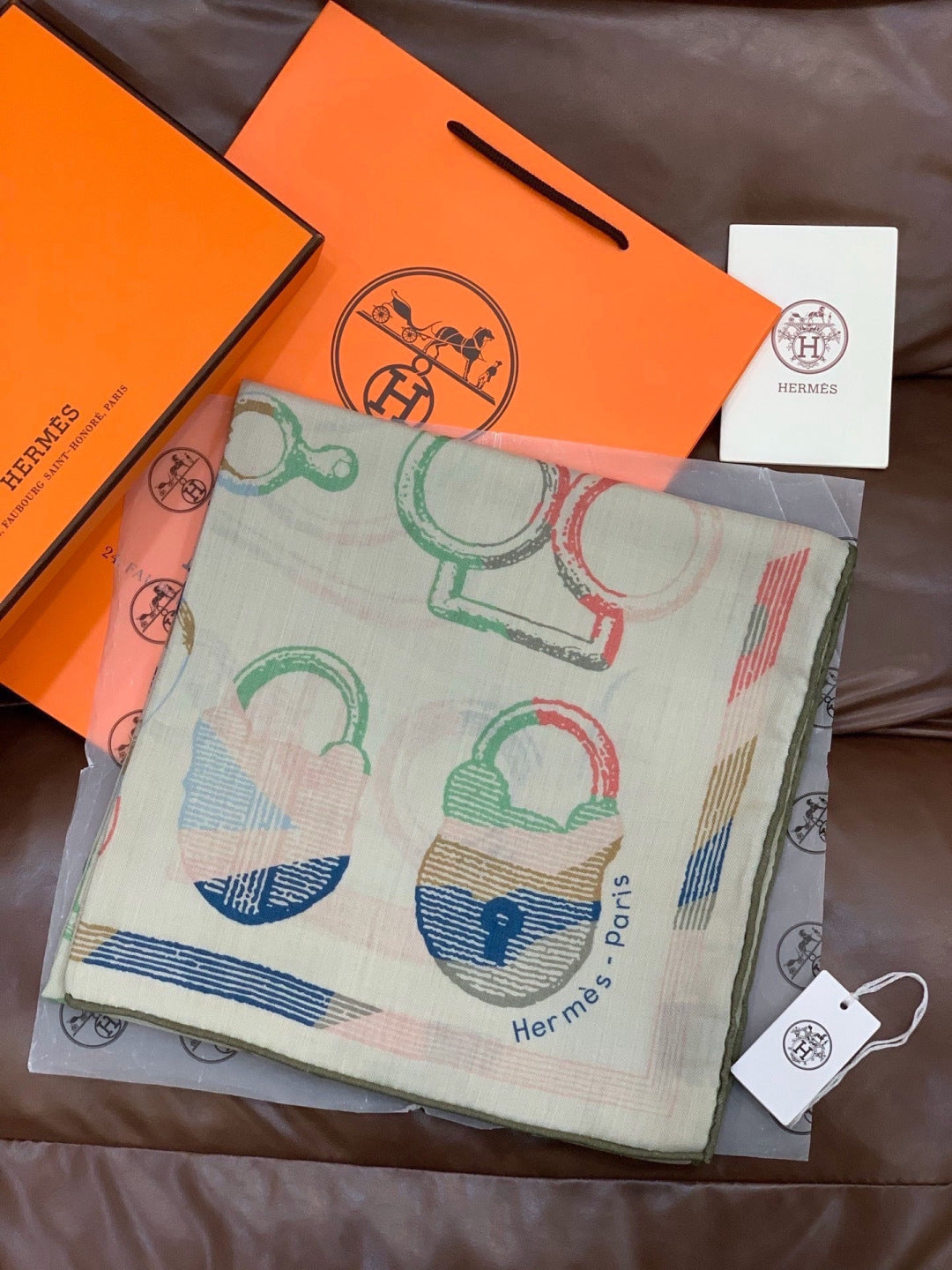 HERMES 26S SCARF 140 IN CASHMERE AND SILK 303156