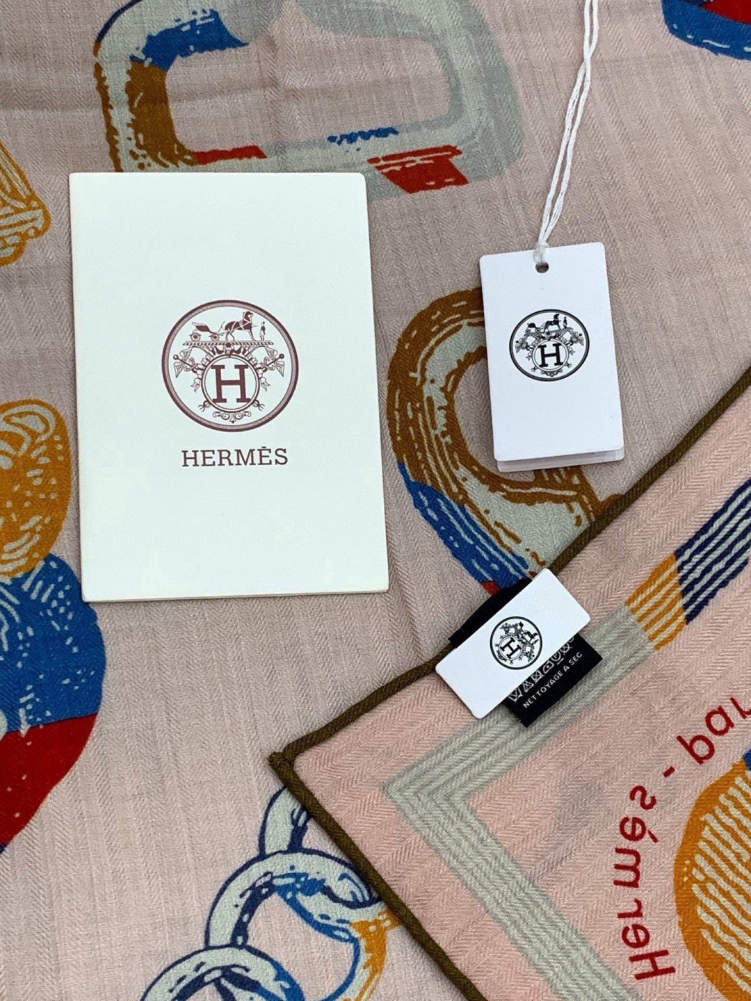 HERMES 26S SCARF 140 IN CASHMERE AND SILK 303158