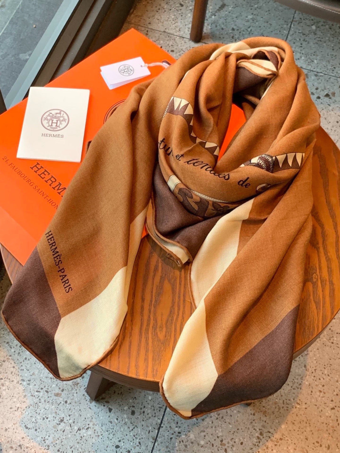 HERMES 26S SCARF 140 IN CASHMERE AND SILK 304241