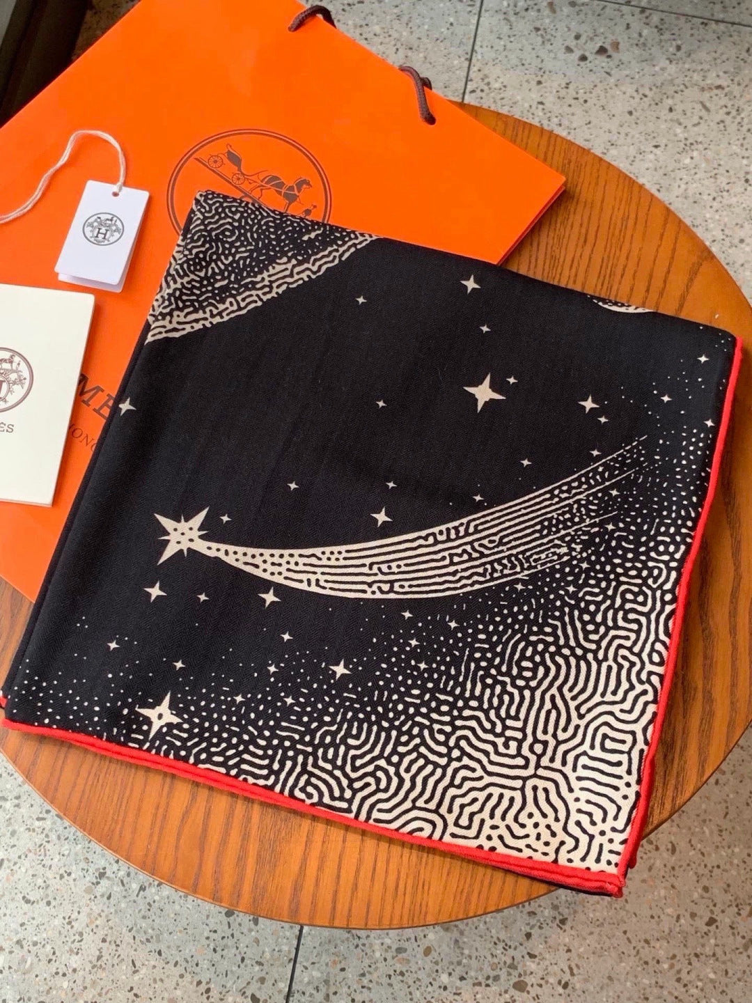 HERMES 26S SCARF 140 IN CASHMERE AND SILK 304678