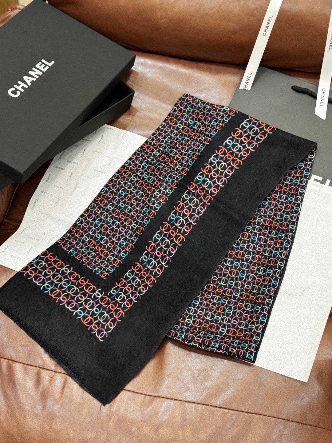 CHANEL 26S SCARF 200 IN CASHMERE AND SILK 306090
