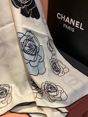 CHANEL 26S SCARF 140 IN SILK AND CASHMERE 313317