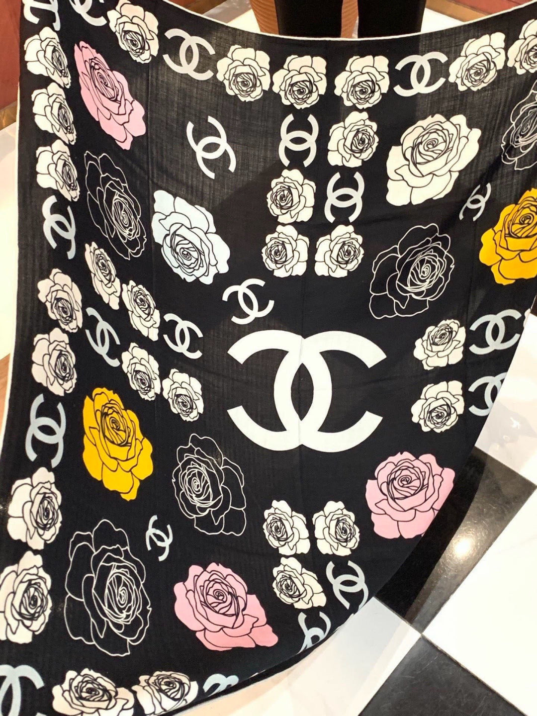 CHANEL 26S SCARF 140 IN SILK AND CASHMERE 313319