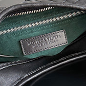 BOTTEGA VENETA 25S VENETO BAG 27 IN BLACK CALFSKIN SILVER HARDWARE