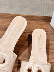 DIOR 26S LOW HEEL SLIDE SANDALS IN BEIGE CALFSKIN PEARL GOLD BUCKLE