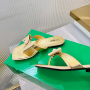 CHANEL 26S THONG SANDALS IN GOLD LAMBSKIN AND FABRIC WITH BOW